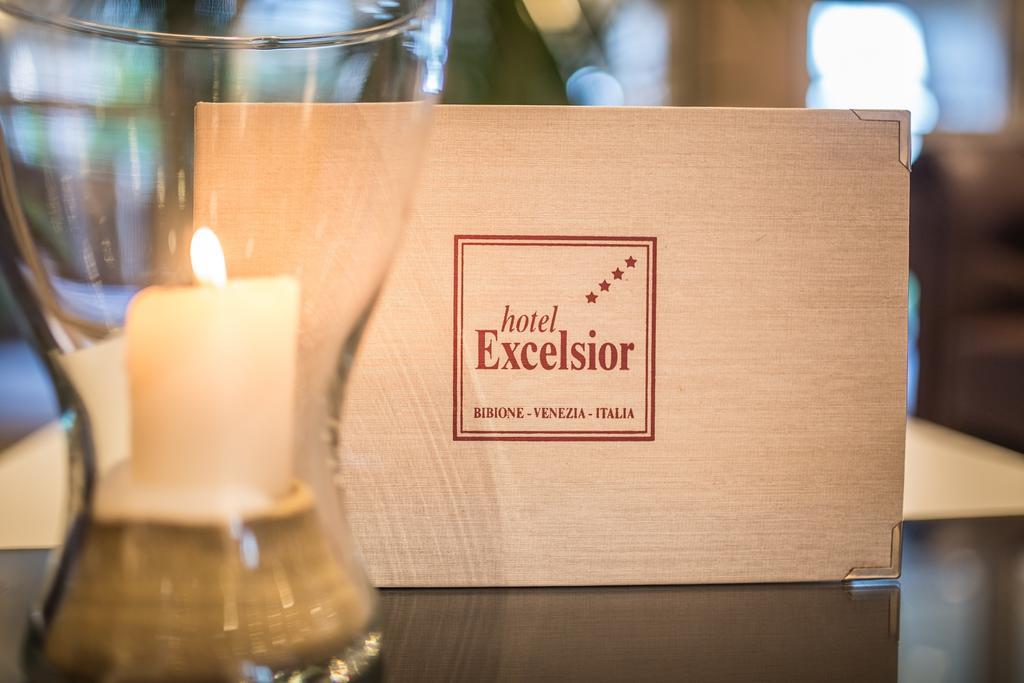 Hotel Excelsior Бибионе Екстериор снимка